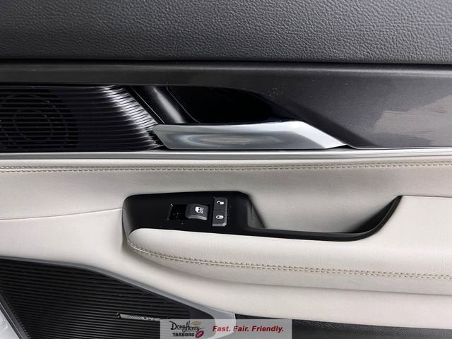 2024 Jeep Wagoneer Base