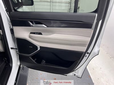 2024 Jeep Wagoneer Base