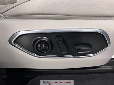 2024 Jeep Wagoneer Base