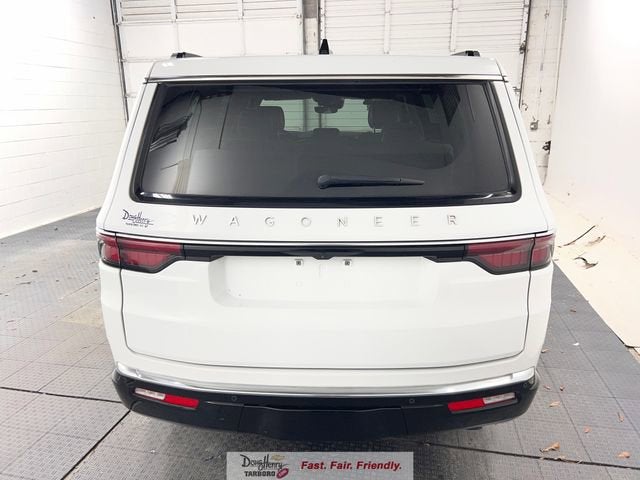 2024 Jeep Wagoneer Base