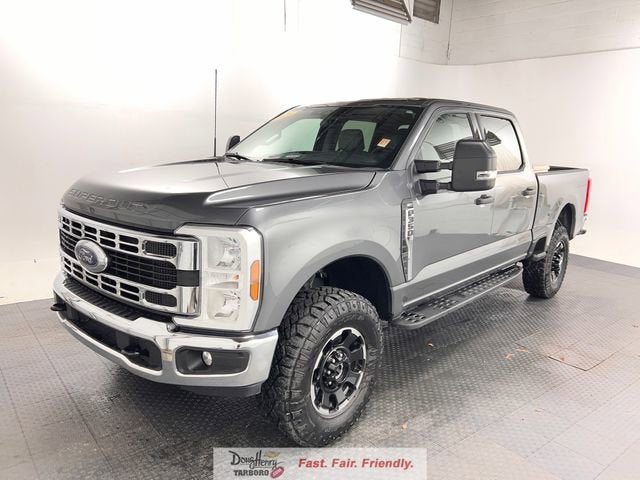 2025 Ford F-350 XLT 4x4 Crew Cab 6-3/4' Box SRW's photo
