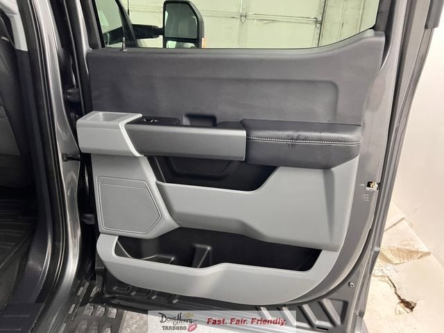 2025 Ford Super Duty F-350 SRW XL