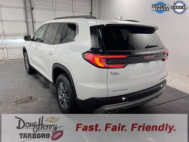 2025 GMC Acadia Elevation