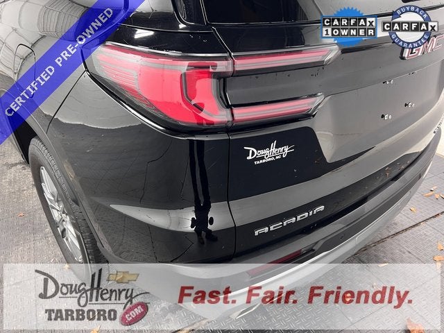 2025 GMC Acadia Elevation