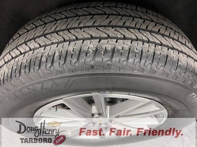 2022 Chevrolet Traverse LT Cloth