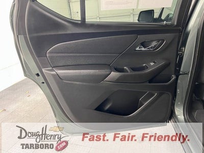 2022 Chevrolet Traverse LT Cloth