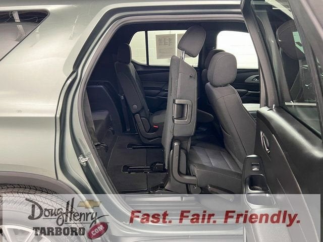 2022 Chevrolet Traverse LT Cloth