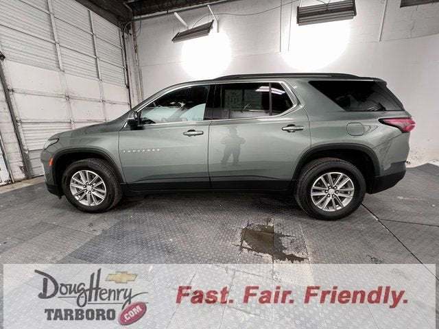 2022 Chevrolet Traverse LT Cloth