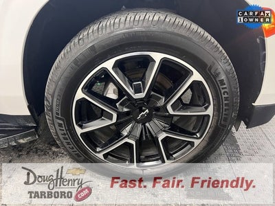 2023 Chevrolet Suburban RST