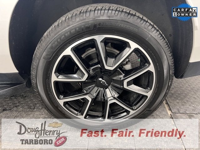 2023 Chevrolet Suburban RST