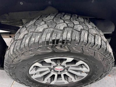 2023 GMC Sierra 1500 AT4