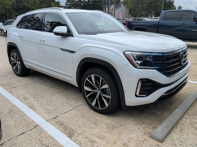 2025 Volkswagen Atlas Cross Sport 2.0T SEL Premium R-Line