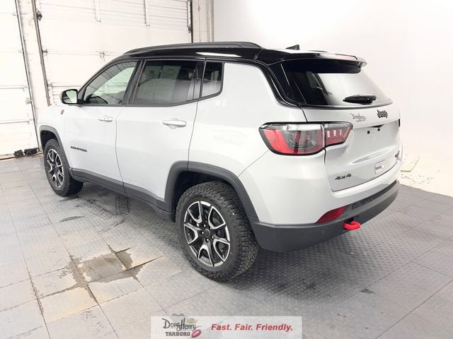 2025 Jeep Compass Trailhawk