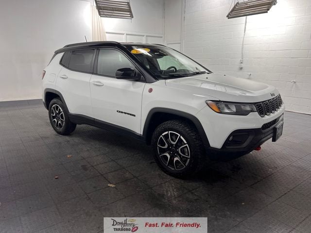 2025 Jeep Compass Trailhawk