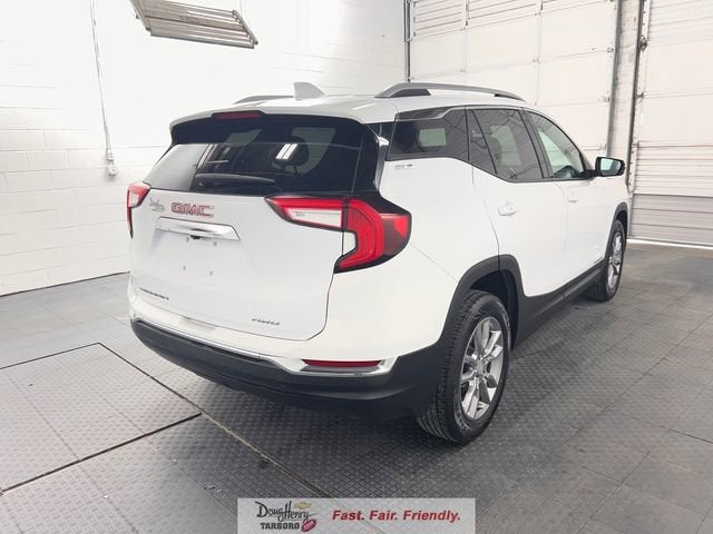 2022 GMC Terrain SLT