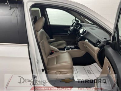 2022 Honda Pilot Touring 7-Passenger