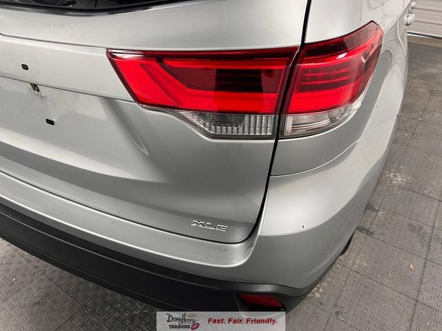 2019 Toyota Highlander SE