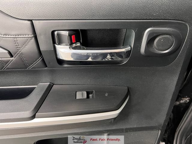 2017 Toyota Tundra 4WD Platinum