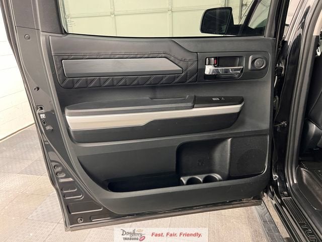 2017 Toyota Tundra 4WD Platinum