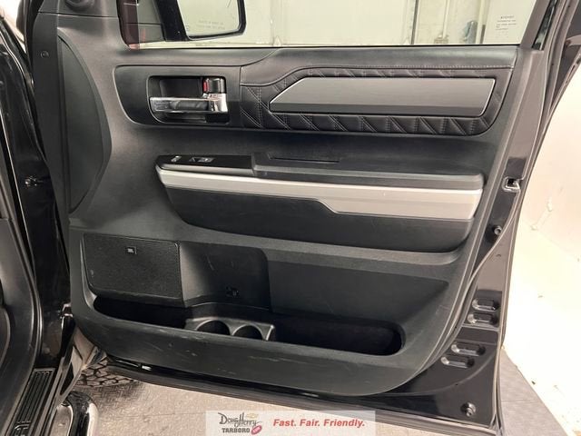2017 Toyota Tundra 4WD Platinum