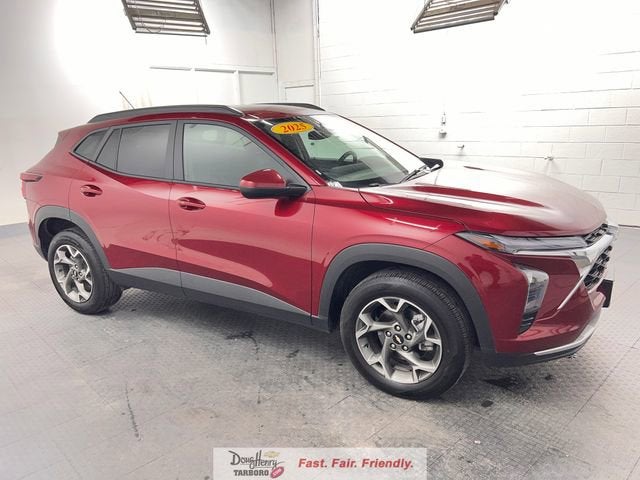 2025 Chevrolet Trax LT