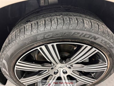 2024 Volvo XC90 Plus Bright Theme