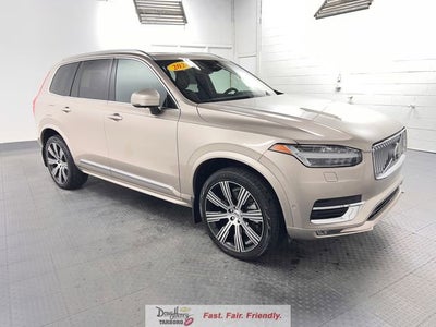 2024 Volvo XC90 Plus Bright Theme