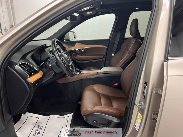 2024 Volvo XC90 Plus Bright Theme