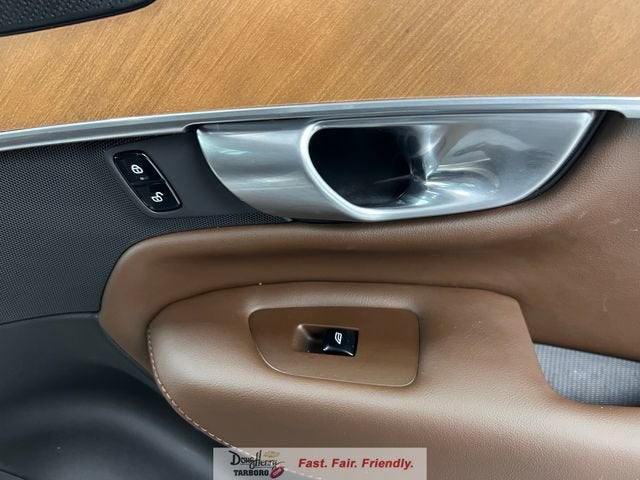 2024 Volvo XC90 Plus Bright Theme