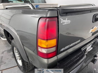 2002 Chevrolet Silverado 1500HD LS