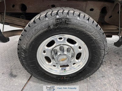 2002 Chevrolet Silverado 1500HD LS