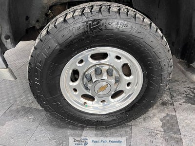 2002 Chevrolet Silverado 1500HD LS