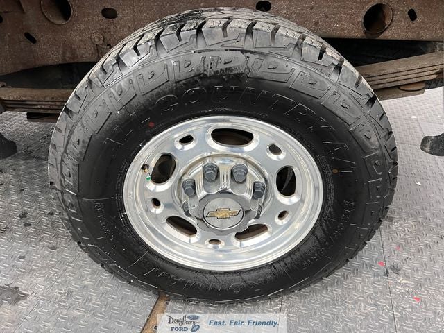 2002 Chevrolet Silverado 1500HD LS