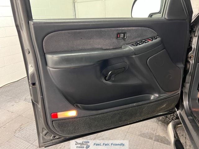 2002 Chevrolet Silverado 1500HD LS