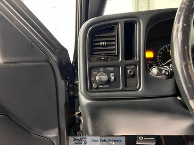 2002 Chevrolet Silverado 1500HD LS