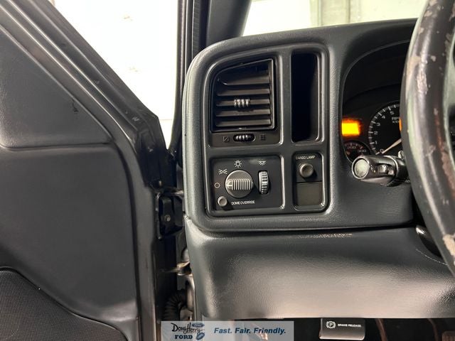 2002 Chevrolet Silverado 1500HD LS