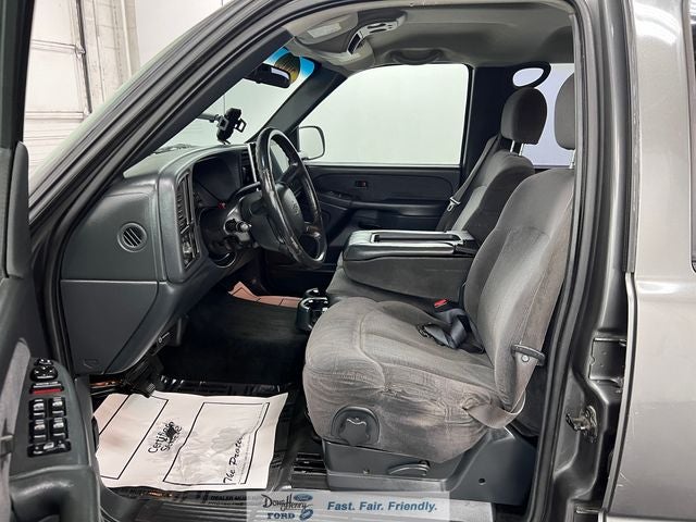 2002 Chevrolet Silverado 1500HD LS