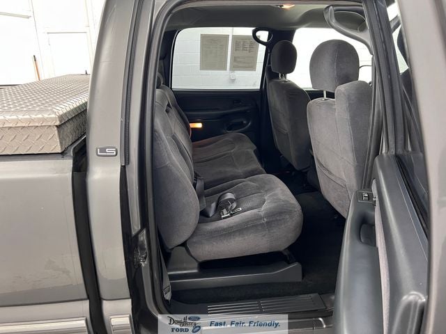 2002 Chevrolet Silverado 1500HD LS