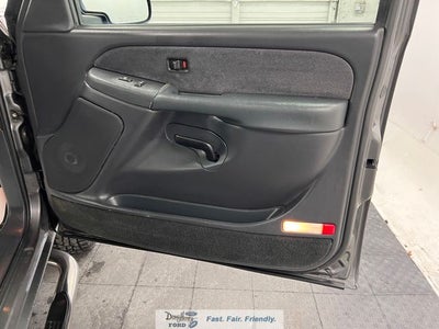 2002 Chevrolet Silverado 1500HD LS