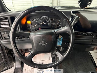 2002 Chevrolet Silverado 1500HD LS