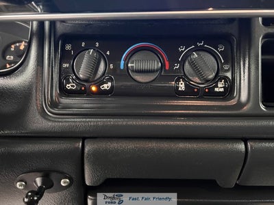 2002 Chevrolet Silverado 1500HD LS