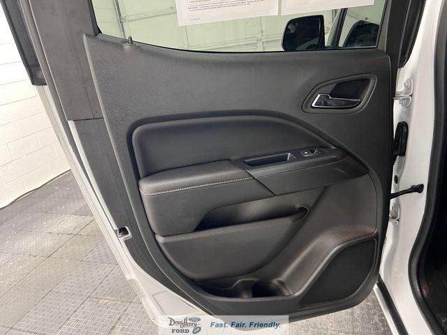 2022 GMC Canyon AT4 w/Cloth