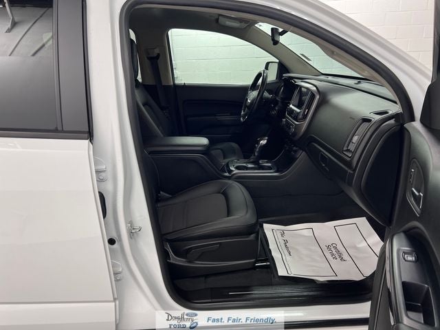 2022 GMC Canyon AT4 w/Cloth