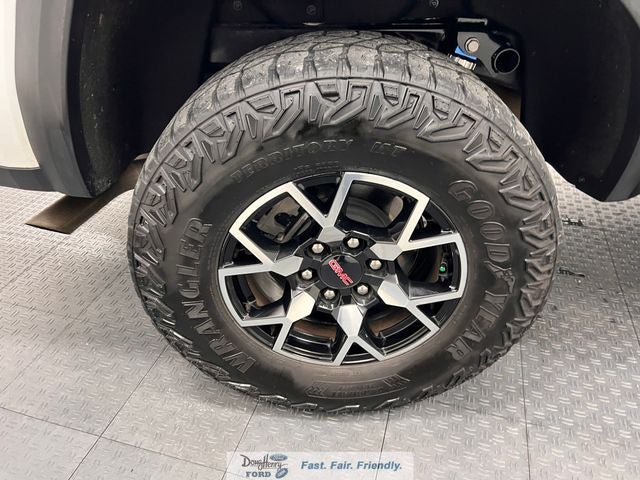 2023 GMC Canyon AT4X