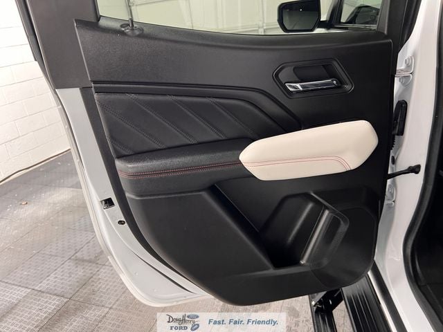 2023 GMC Canyon AT4X