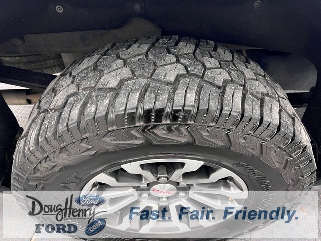 2023 GMC Sierra 1500 AT4