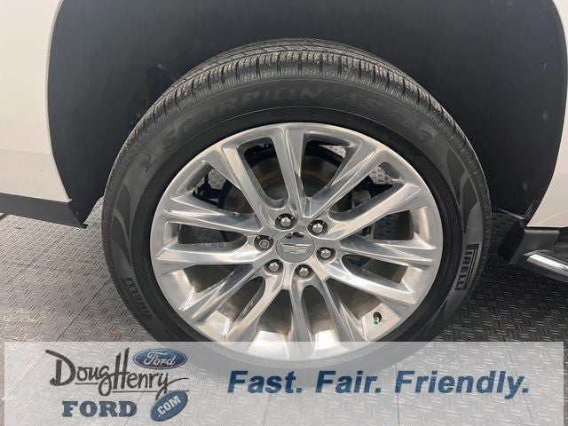 2018 Cadillac Escalade Luxury