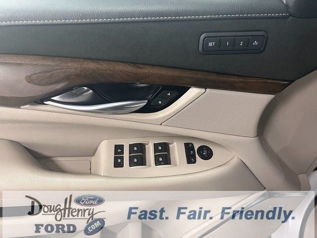 2018 Cadillac Escalade Luxury