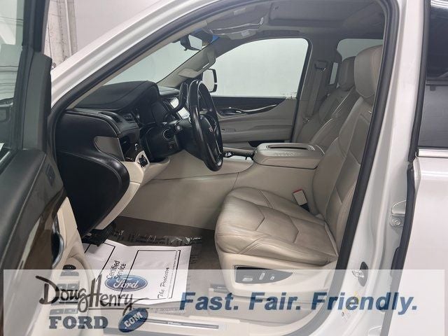 2018 Cadillac Escalade Luxury
