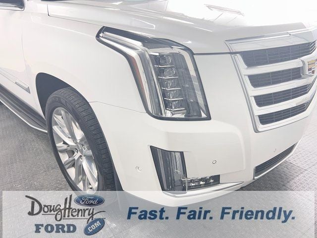 2018 Cadillac Escalade Luxury
